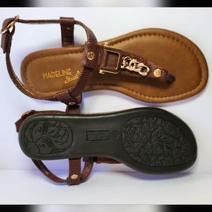 NWOT Madeline stuart sandals